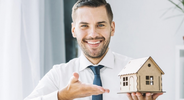 QUANDO SERVE L’ABILITAZIONE COME AGENTE IMMOBILIARE